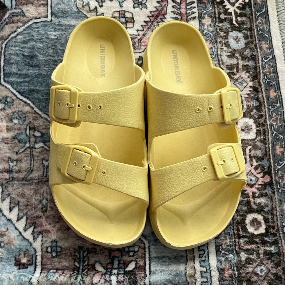 UNIONBAY Bright Yellow Sandals